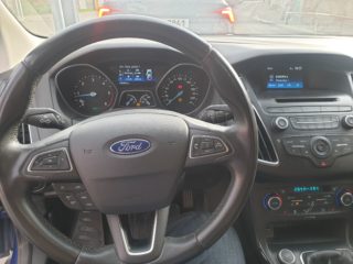 Prodej osobního automobilu Ford Focus Combi