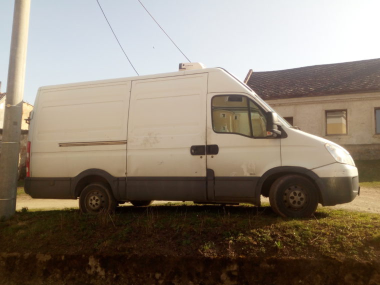 Skříňový nákladní automobil IVECO DAILY 35 S12V, 85 kW – 3000